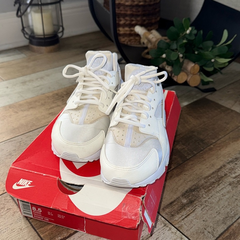 Women’s Air Huarache Run